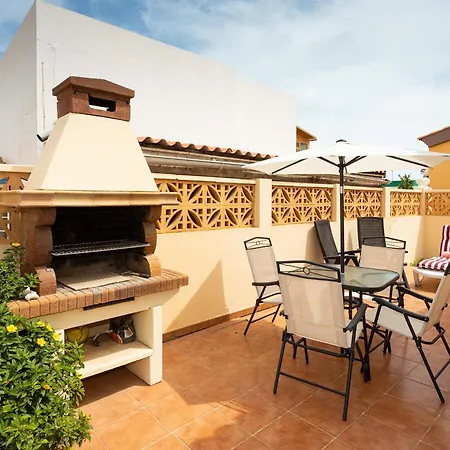 Casa Clavellinas
